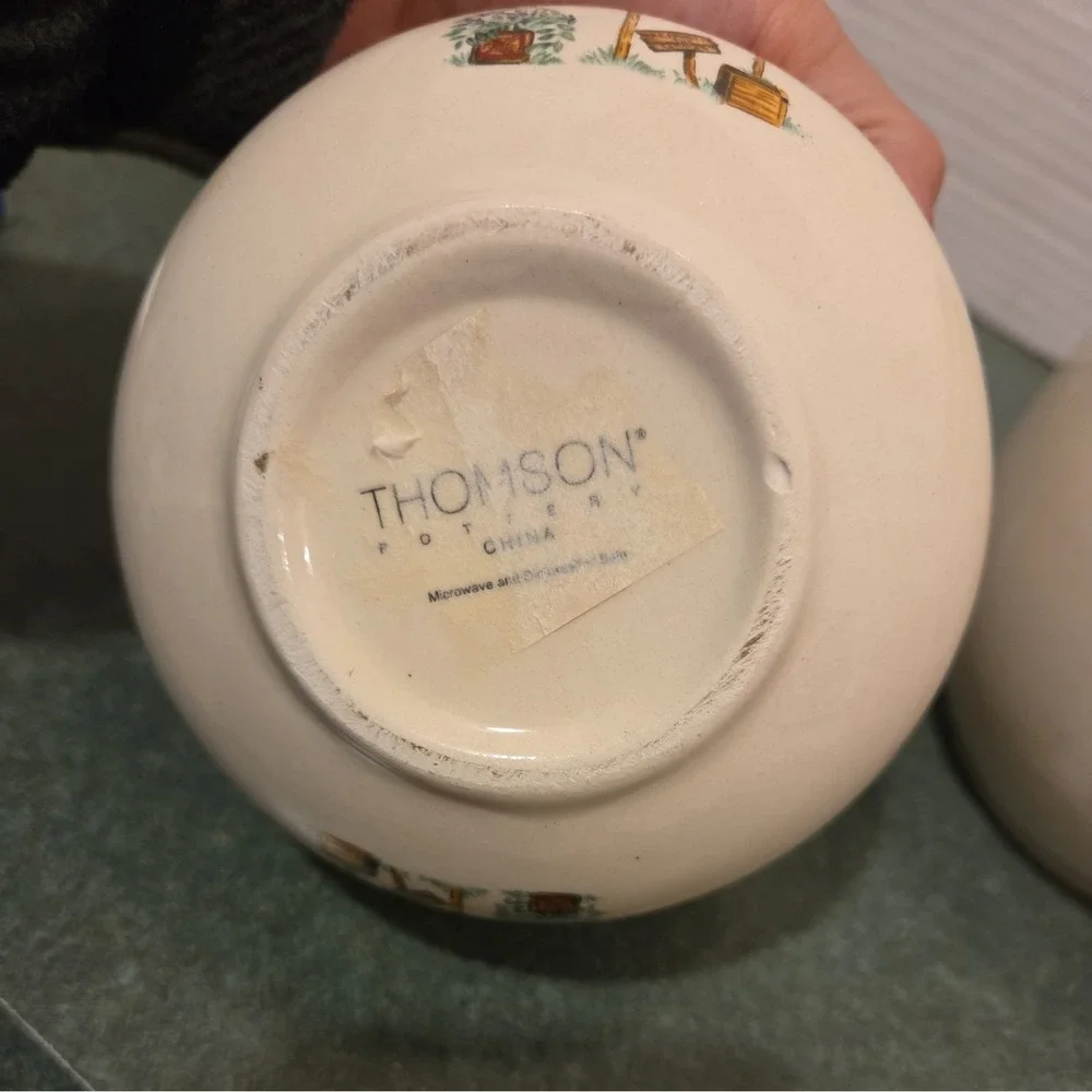 6 PC. THOMPSON POTTERY BIRDHOUSE. SUGAR BOWL, CREAMER, MUG, 7.5